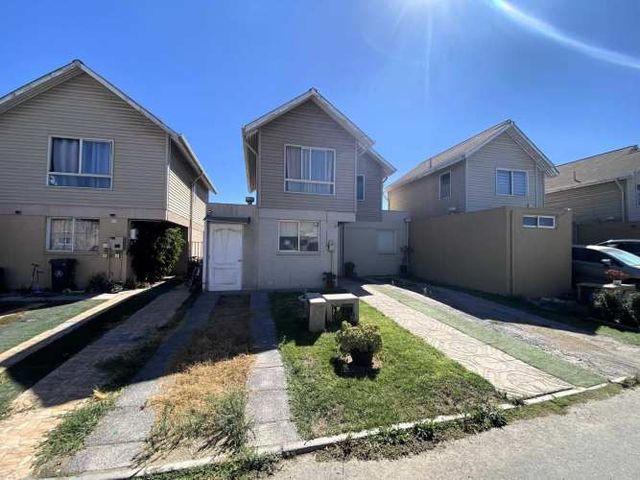 Casa en venta 4 dorm, 3 baños condo Buin (74779)