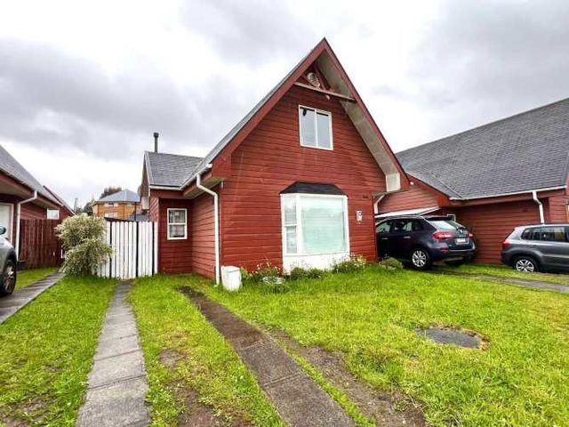 Venta de casa en sector Colegio Puerto Varas (76149)