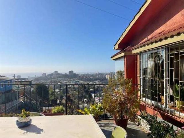 Casa AMPLIA CASA EN SAN ROQUE. 3 DORM GRAN PATIO EN TERRAZA