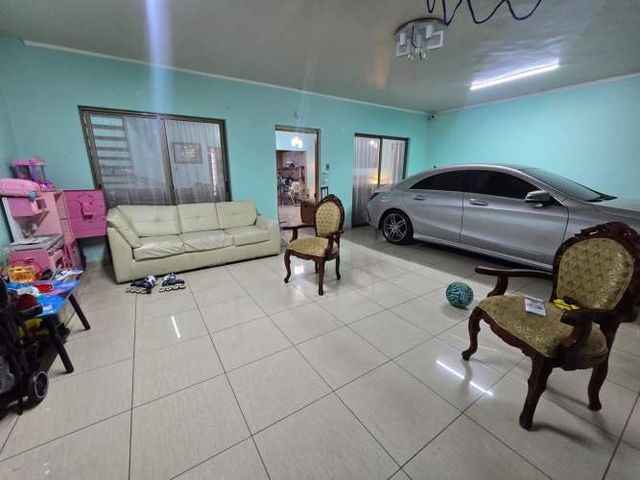 Se Vende Casa 4 Dormitorios Sector Norte Valor 5.250UF