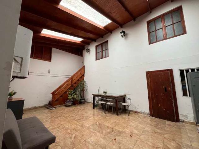 Se Vende casa grande ideal para empresa  sector centro Norte valor 9.800.UF