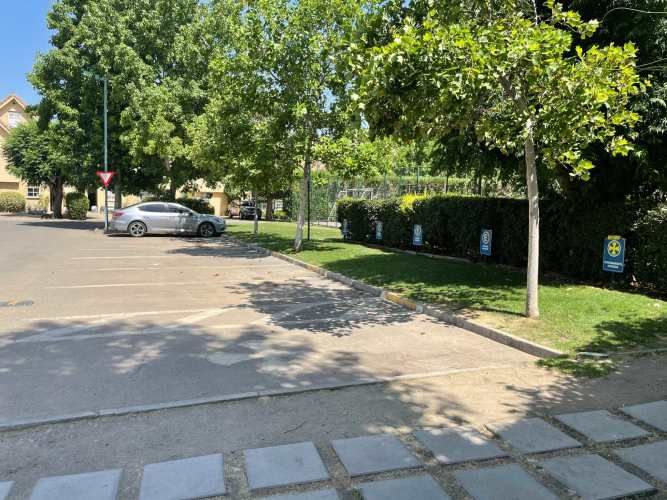 Linda Casa dentro de condominio