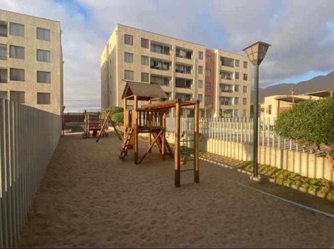 Se Vende Departamento de 3 Dormitorios 1 Baño en Condominio Caparrosa III Valor 2.950UF
