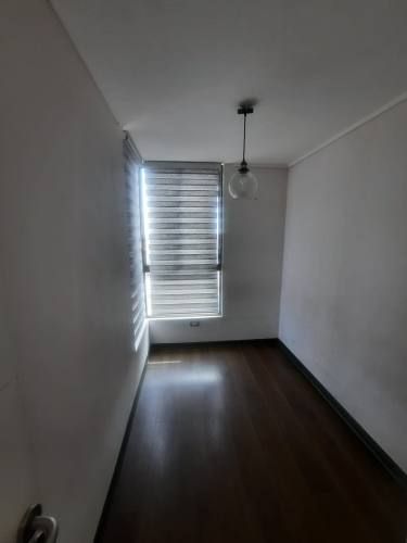Vendo Departamento 2Dormitorios 1/2,  2 Baños en Costanera Sector Norte Valor 4.990UF