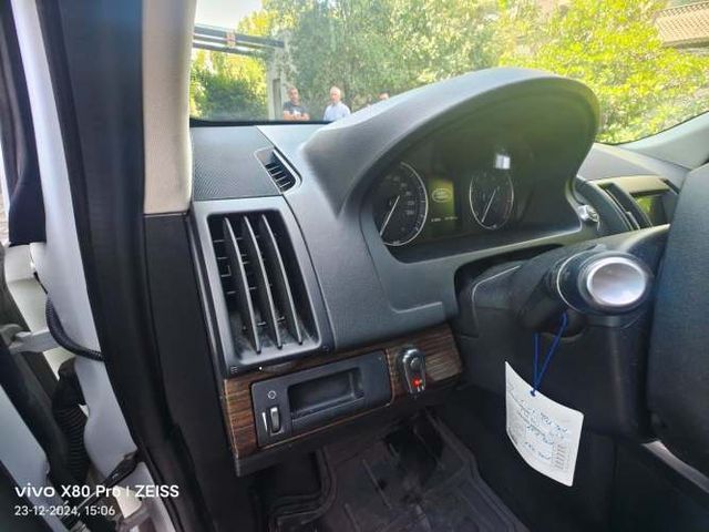 LAND ROVER FREELANDER  2 HSE 2014