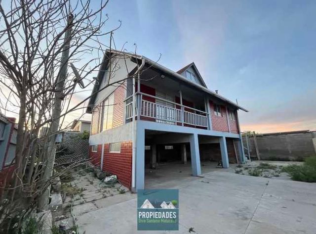 HERMOSA CASA DE DOS PISOS EN TURISMO NORTE