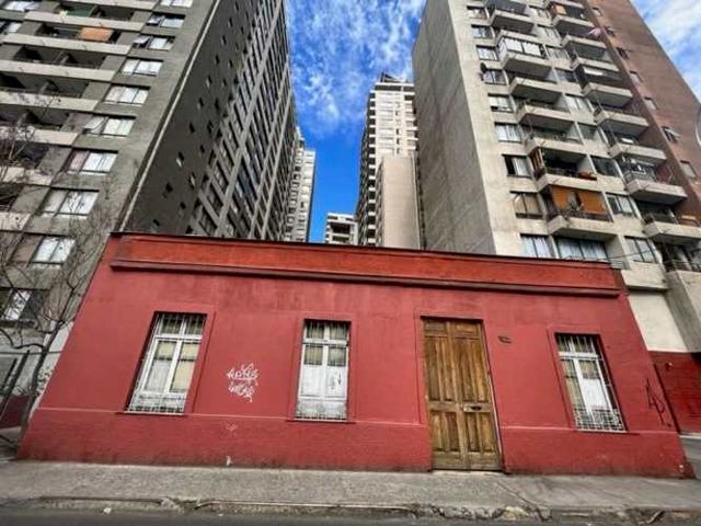 CASA metro Universidad de Chile/San isidro