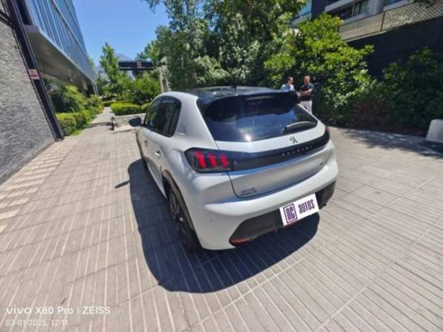 PEUGEOT 208 1.2 PURETECH AUTO 130HP GT 2021