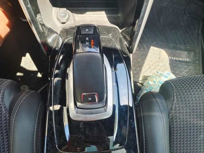 PEUGEOT 208 1.2 PURETECH AUTO 130HP GT 2021