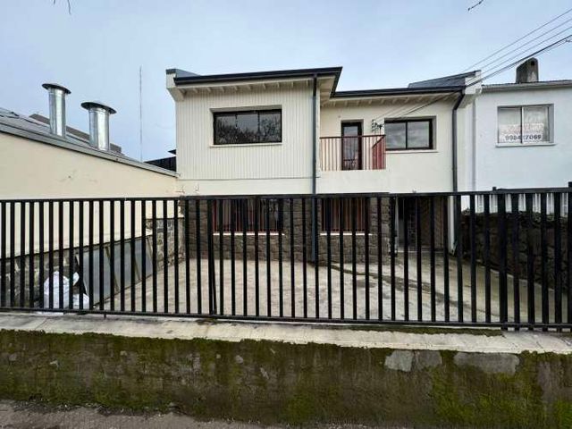 Gran casa comercial con renta pleno centro de Chillán