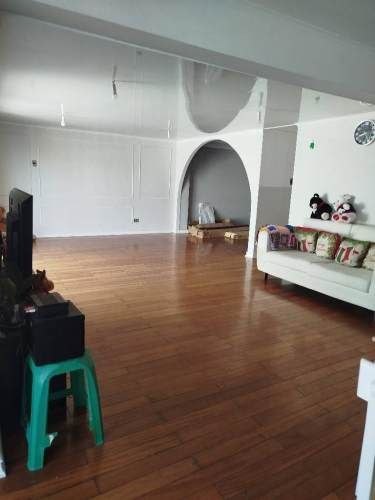 Excelente ubicación ideal para Negocio y vivienda , 4Dormitorios 3Baños 1Estacionamiento