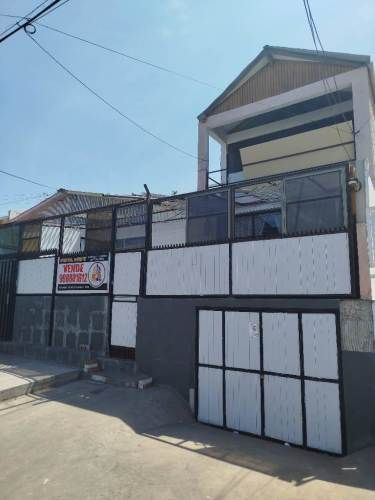 Excelente ubicación ideal para Negocio y vivienda , 4Dormitorios 3Baños 1Estacionamiento