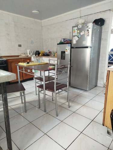 Excelente ubicación ideal para Negocio y vivienda , 4Dormitorios 3Baños 1Estacionamiento