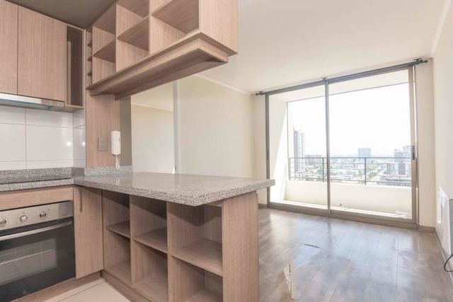 Av Libertador Bernar (1 Est /1 Bod)