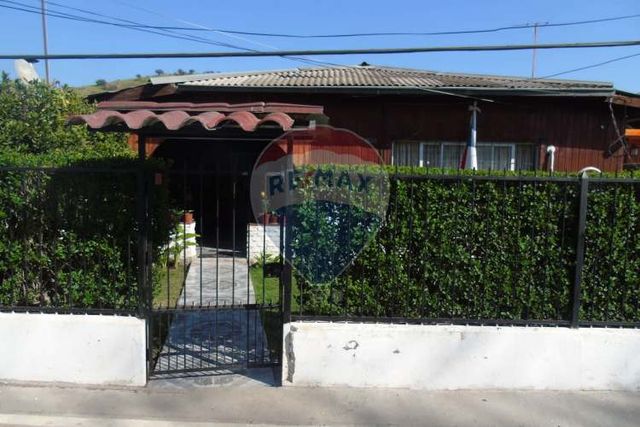 Casa en peñaflor: 3d/1b en terreno de 270m²