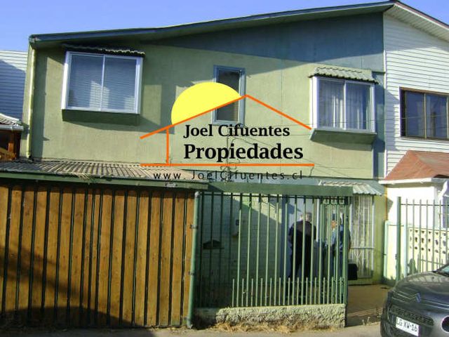 Casa pareada, 4 dormitorios, 1 baño, estacionamiento. Cod-2358