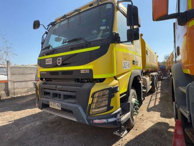 Camión volvo Algibes