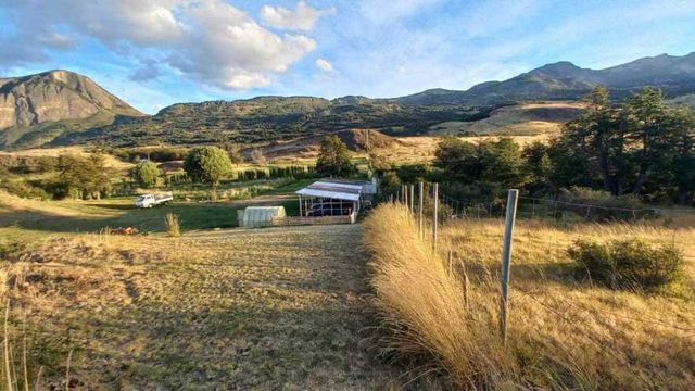 Coyhaique-Camino a Coyhaique Alto.  (77606)