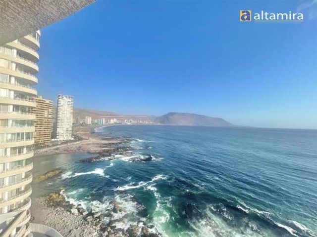 DEPARTAMENTO Edificio Punta Cavancha piso 11 TN (2 estacionamientos)