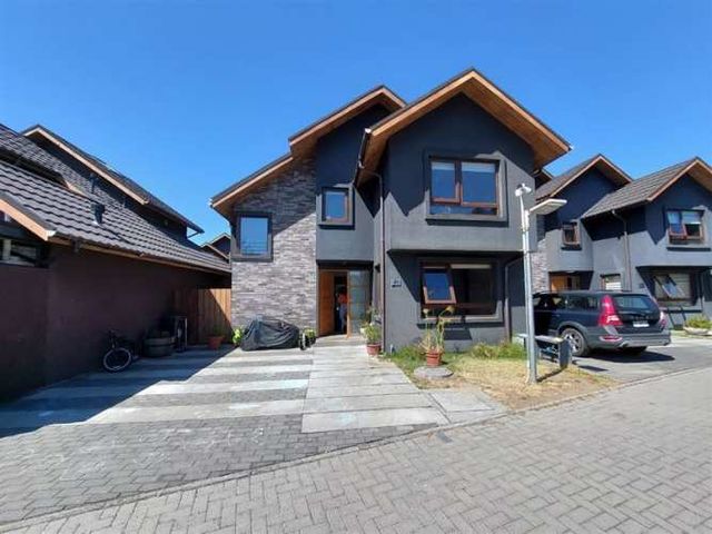 CASA LAS ARAUCARIAS 60