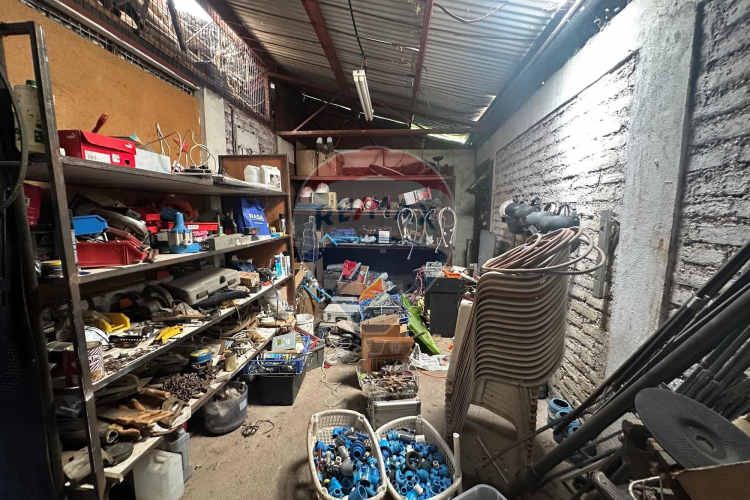 Propiedad comercial mixta en los andes