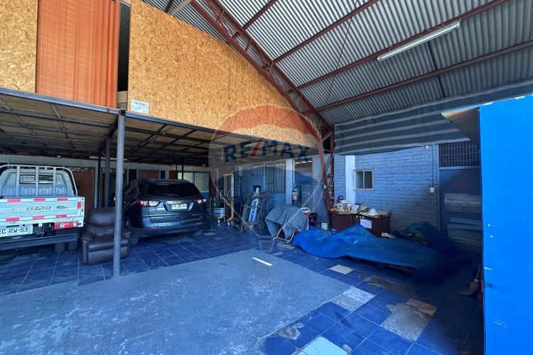 Propiedad comercial mixta en los andes