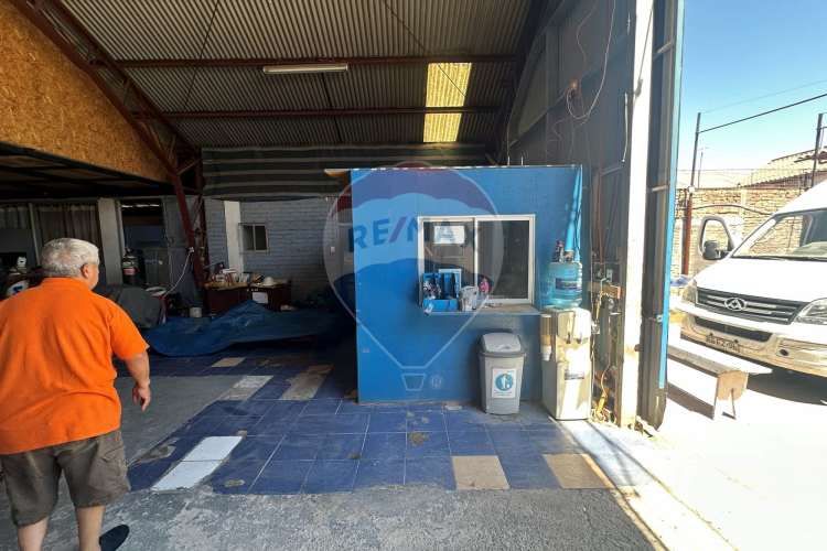 Propiedad comercial mixta en los andes