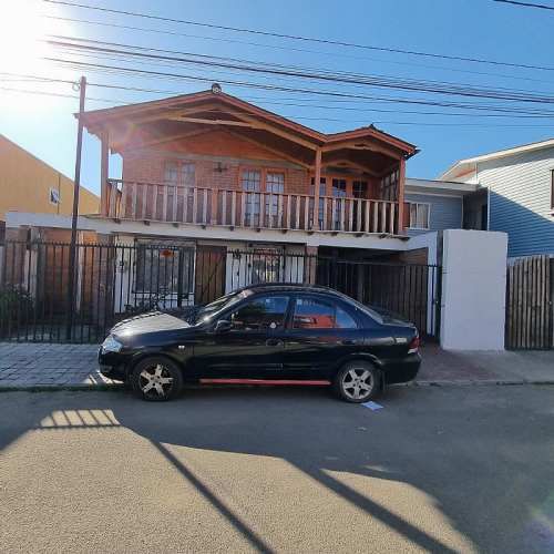 AMPLIA CASA INDEPENDIENTE 5 DOR 2B 2 ESTACIONAMIENTOS.