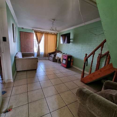 AMPLIA CASA INDEPENDIENTE 5 DOR 2B 2 ESTACIONAMIENTOS.