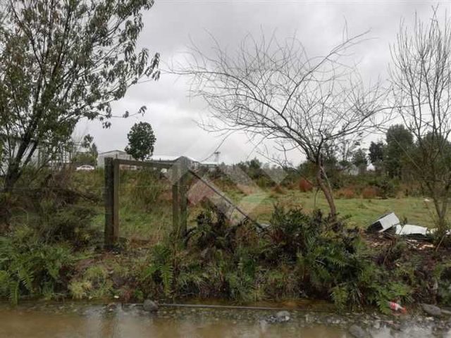 PARCELA La vara,Senda sur.