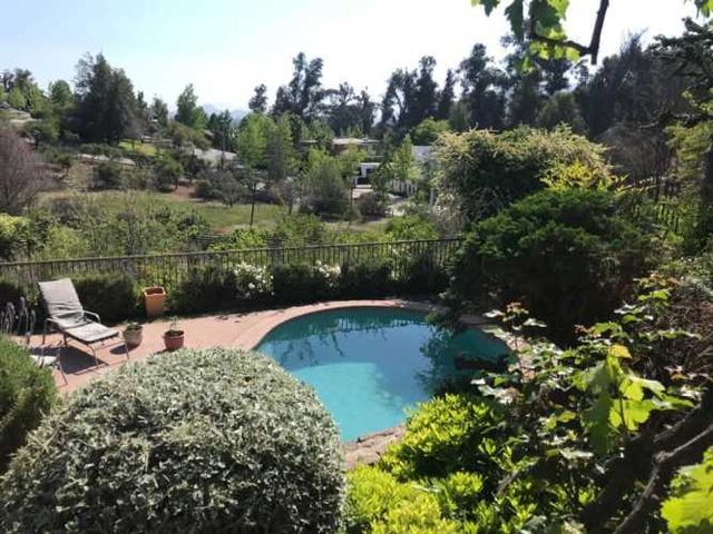 CASA AV. Quinchamalí y Av. Del Monte