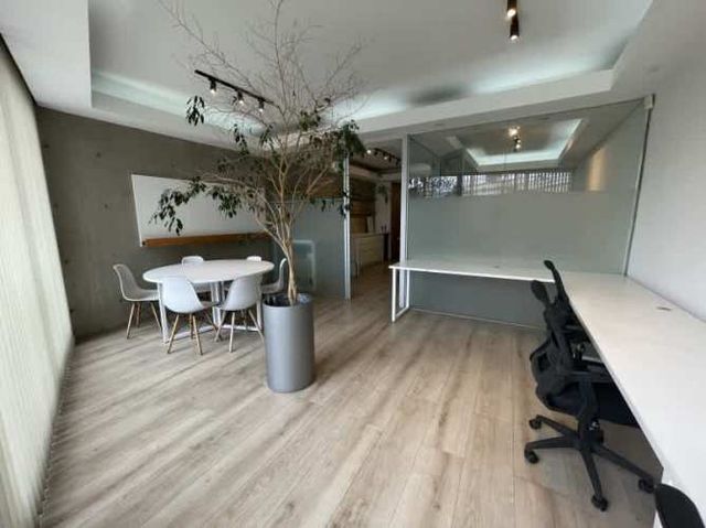 Oficina OFICINA EN VENTA, REÑACA (CÓD. 468)