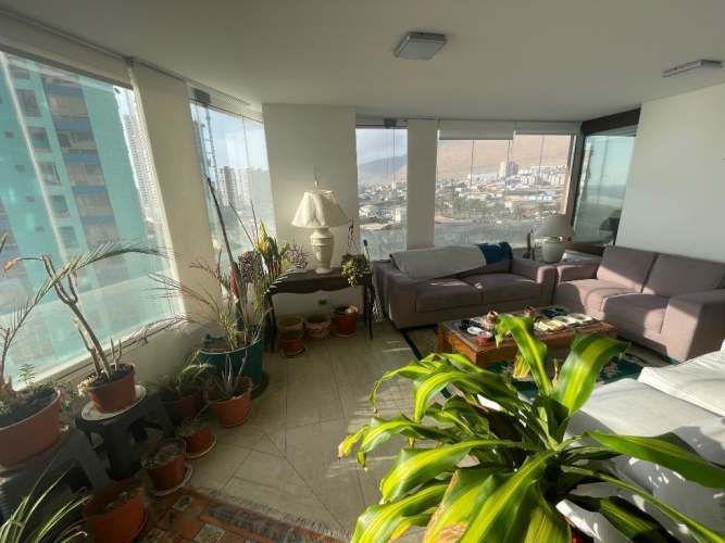 Se vende exclusivo departamento en Barrio Parque, 179 mts2, UF14.250