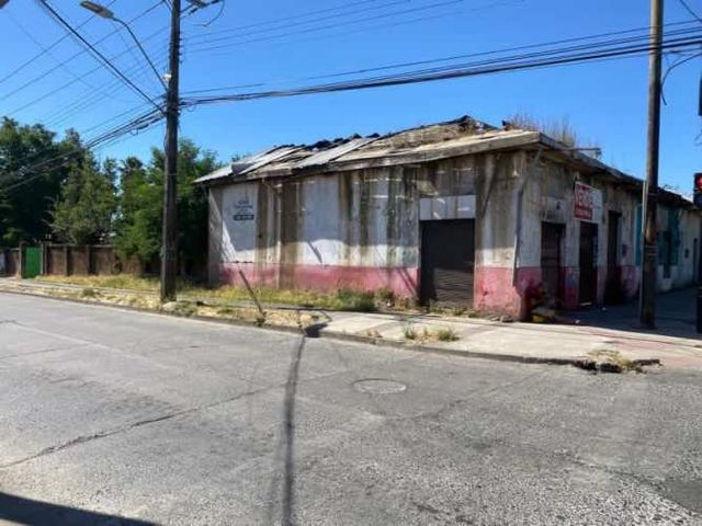 MOLINA: Amplio terreno céntrico para proyecto inmobiliario.