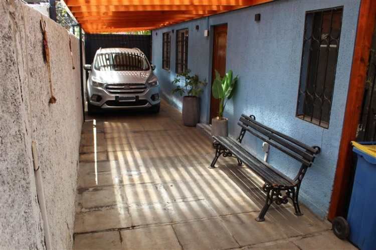 CASA Av. La Florida/ Walker Martinez