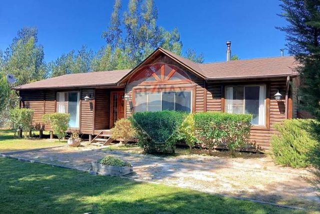 Casa 4d 3b piscina, quincho, jardín melipilla