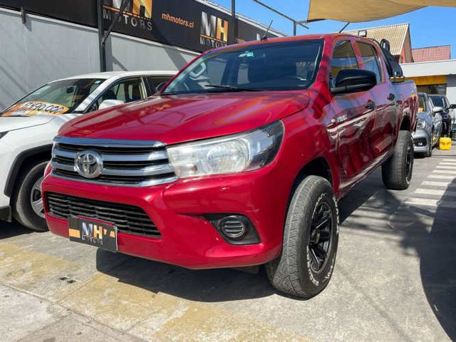 TOYOTA HILUX DX 4X4 2.4 2020.