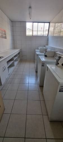 EXCELENTE DEPTO, GRAN UBICACIÓN 2D/2B + EST Y BOD.