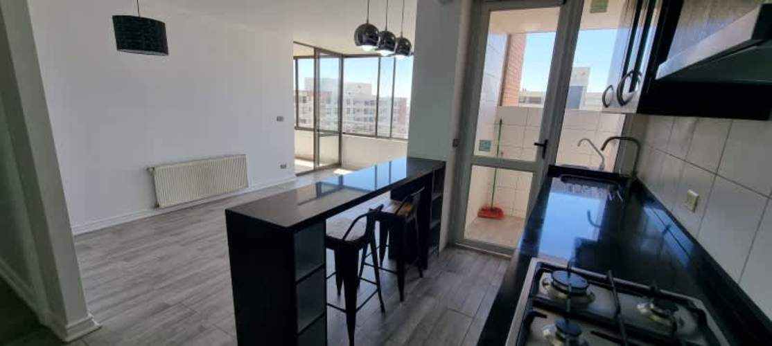 EXCELENTE DEPTO, GRAN UBICACIÓN 2D/2B + EST Y BOD.