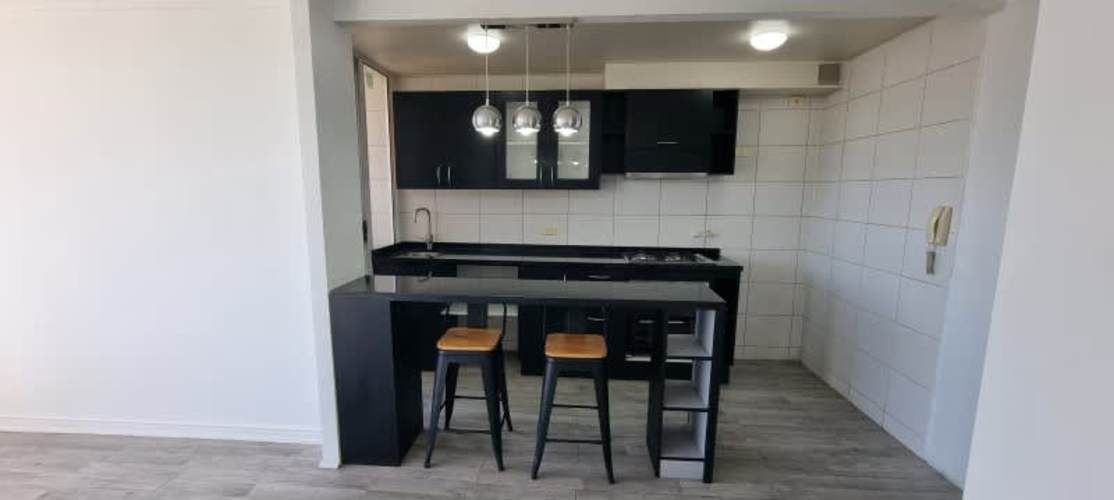 EXCELENTE DEPTO, GRAN UBICACIÓN 2D/2B + EST Y BOD.