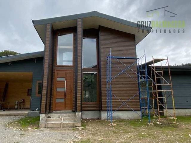 PARCELA Casa 318 m2 - Polincay camino a Correntoso