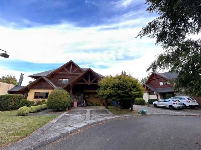 CASA Condominio Casas del Fundo