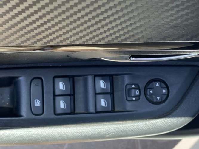 Peugeot 208 Puretech 75 Mt 1.2 2023