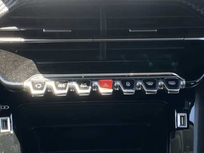 Peugeot 208 Puretech 75 Mt 1.2 2023