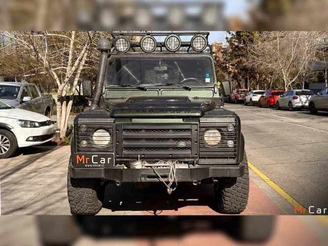 LAND ROVER DEFENDER 2008