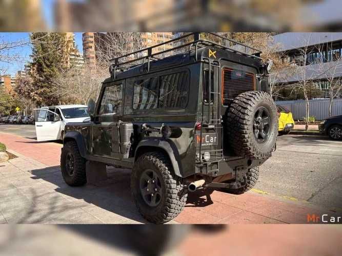 LAND ROVER DEFENDER 2008