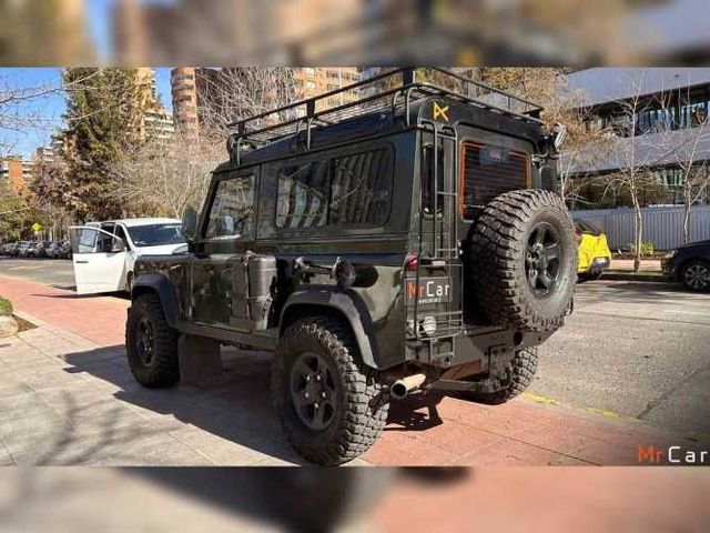 LAND ROVER DEFENDER 2008
