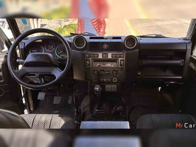 LAND ROVER DEFENDER 2008