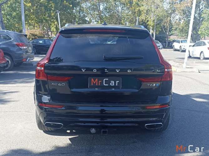VOLVO XC60 2018
