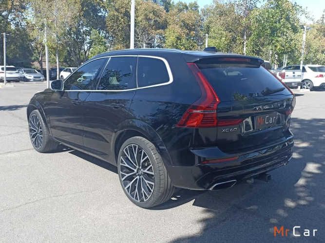 VOLVO XC60 2018